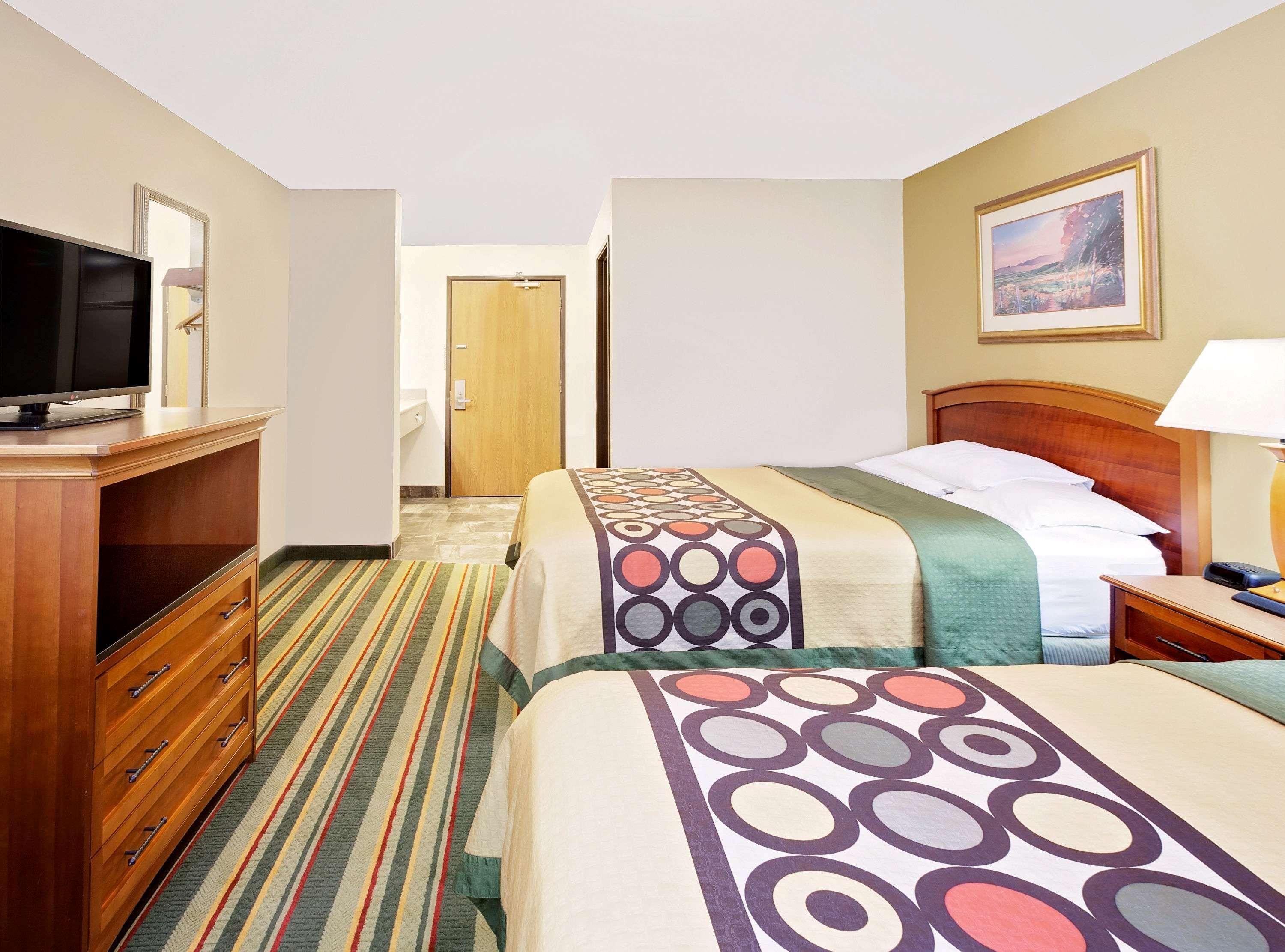 Hotel Super 8 By Wyndham Mt. Pleasant Mount Pleasant Exteriér fotografie