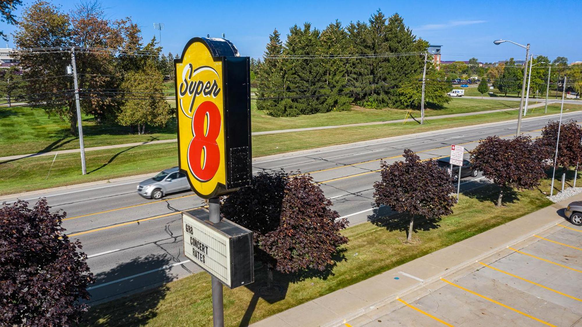 Hotel Super 8 By Wyndham Mt. Pleasant Mount Pleasant Exteriér fotografie